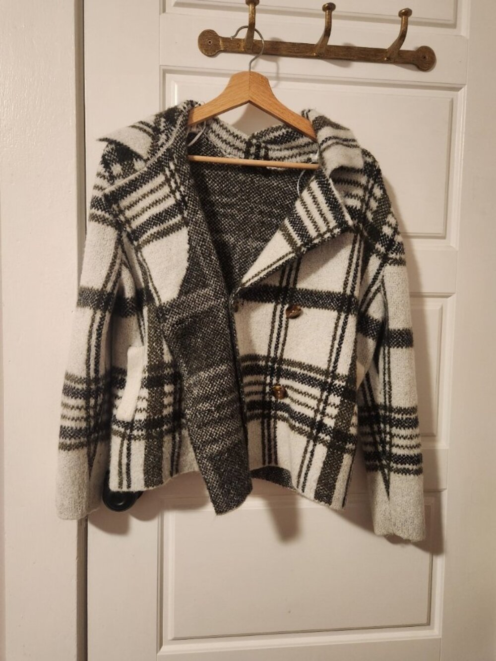Plaid button cardigan/jacket